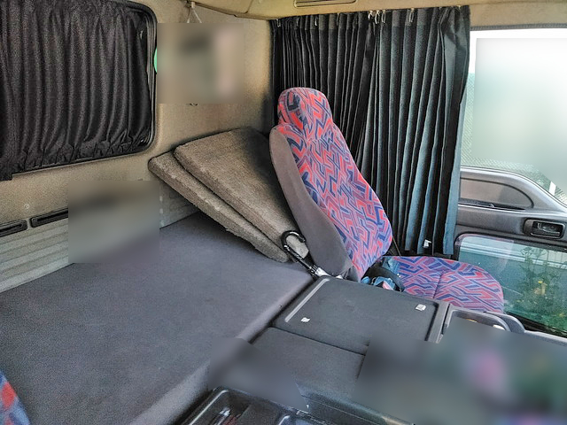 いすゞギガアルミウイング大型（10t）[写真31]