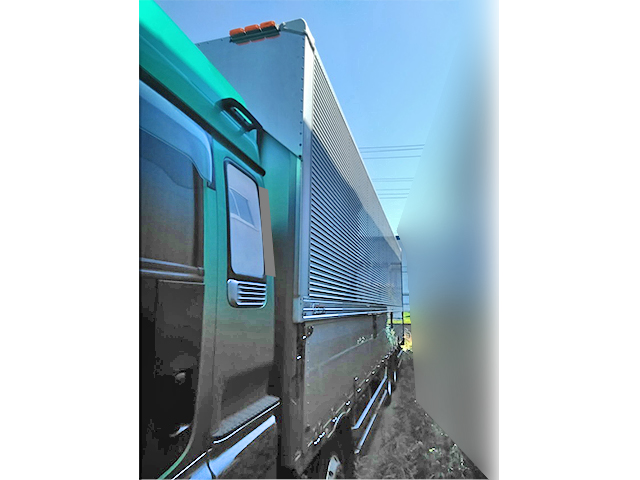 いすゞギガアルミウイング大型（10t）[写真05]