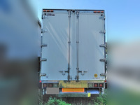 いすゞギガアルミウイング大型（10t）[写真08]