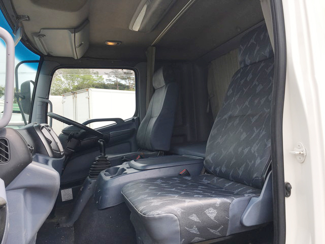 日野レンジャーユニック4段増トン（6t・8t）[写真29]