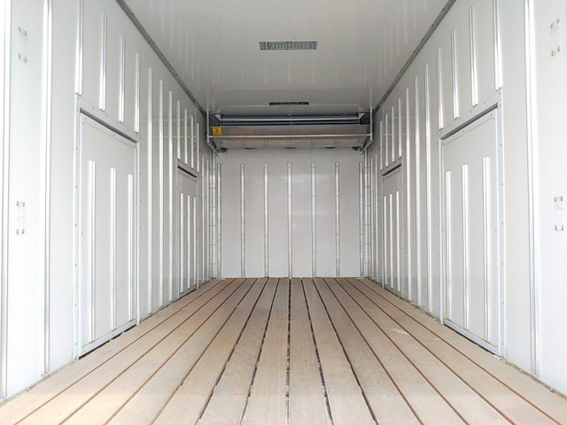 三菱ふそうキャンター冷凍車（冷蔵車）小型（2t・3t）[写真14]