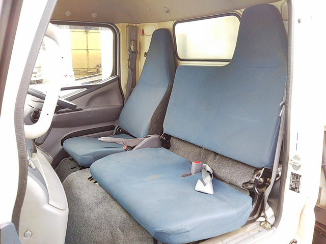 三菱ふそうキャンター冷凍車（冷蔵車）小型（2t・3t）[写真30]