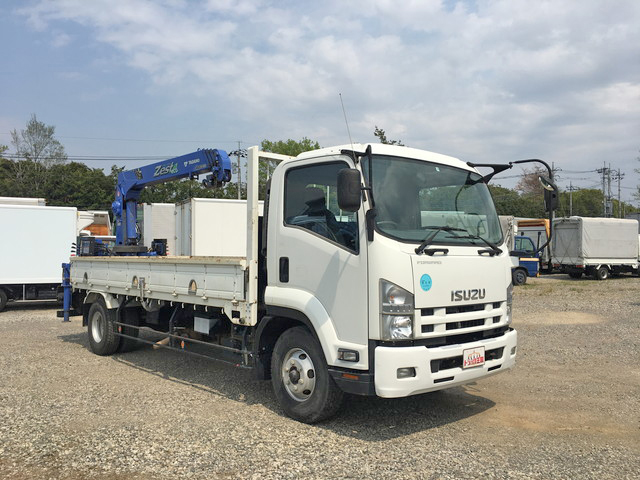 いすゞフォワードクレーン4段中型（4t）[写真03]