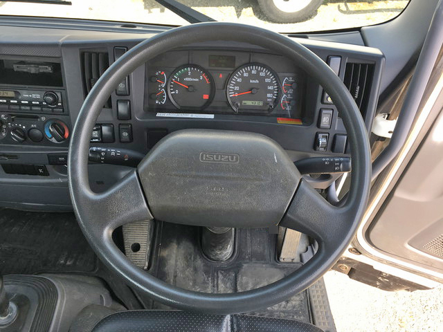 いすゞフォワードクレーン4段中型（4t）[写真35]