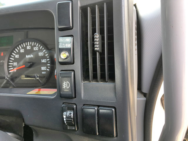 いすゞフォワードクレーン4段中型（4t）[写真38]