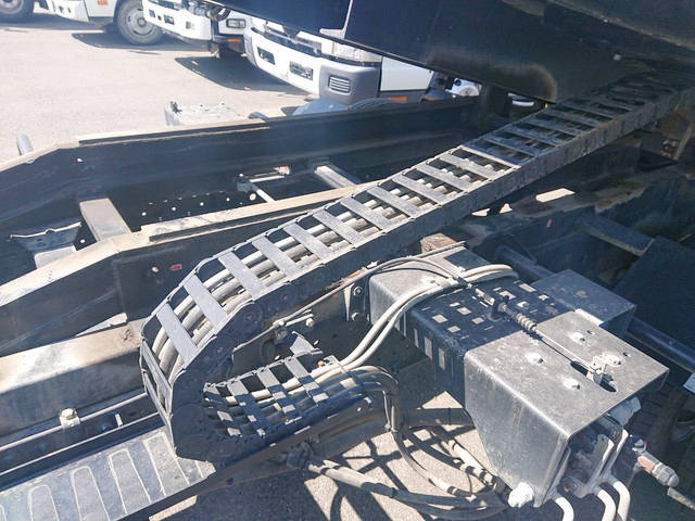 いすゞエルフセーフティローダー小型（2t・3t）[写真11]