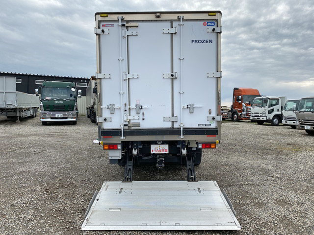 三菱ふそうキャンター冷凍車（冷蔵車）小型（2t・3t）[写真11]