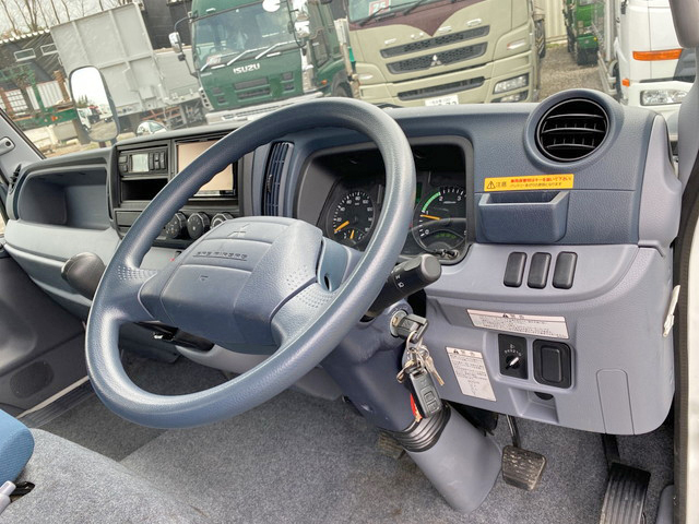 三菱ふそうキャンター冷凍車（冷蔵車）小型（2t・3t）[写真35]