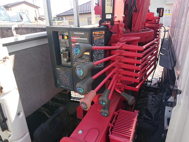 いすゞエルフユニック3段小型（2t・3t）[写真13]