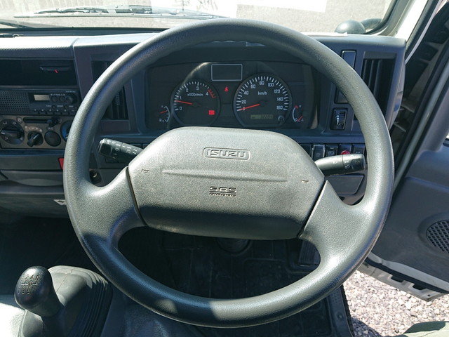 いすゞエルフユニック3段小型（2t・3t）[写真34]