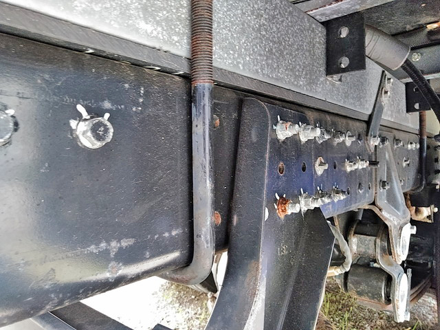 三菱ふそうキャンター冷凍車（冷蔵車）小型（2t・3t）[写真22]