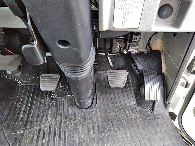 三菱ふそうキャンター冷凍車（冷蔵車）小型（2t・3t）[写真35]