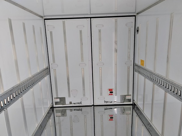 三菱ふそうキャンター冷凍車（冷蔵車）小型（2t・3t）[写真08]