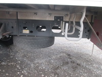 いすゞフォワードアルミウイング中型（4t）[写真16]