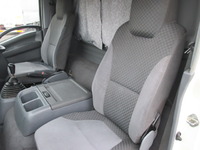 いすゞフォワードアルミウイング中型（4t）[写真38]