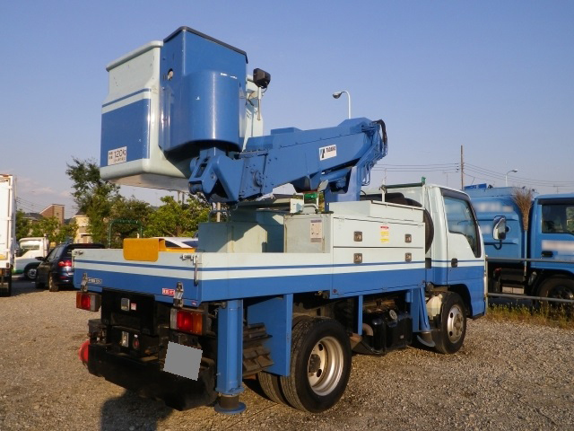 いすゞエルフ高所作業車小型（2t・3t）[写真02]