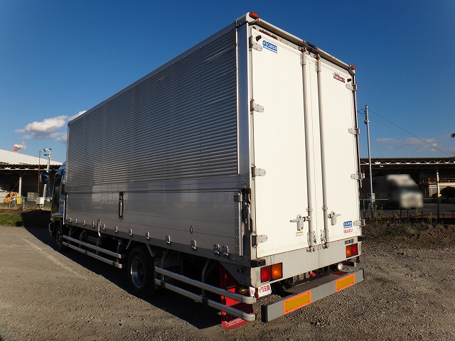 いすゞフォワードアルミウイング中型（4t）[写真02]