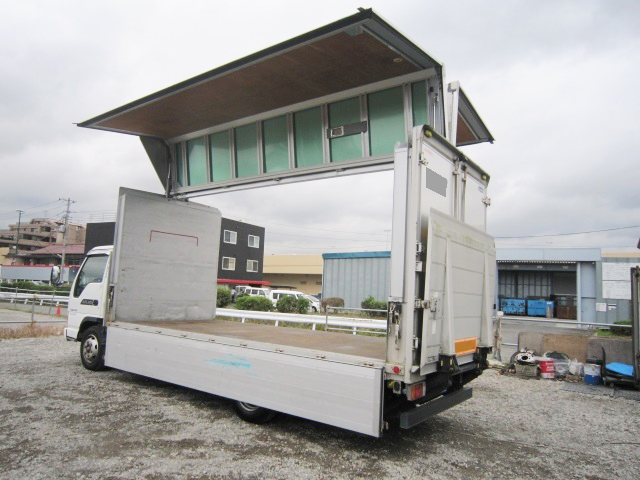 日産アトラスアルミウイング小型（2t・3t）[写真02]