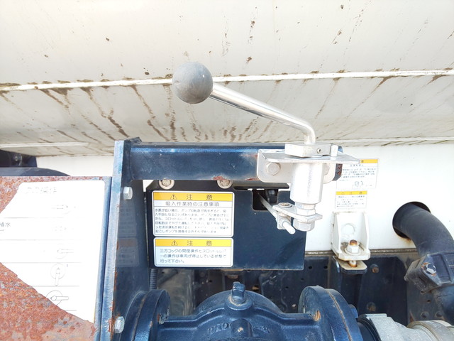 いすゞエルフ散水車小型（2t・3t）[写真17]