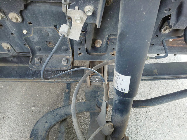 いすゞエルフ散水車小型（2t・3t）[写真21]