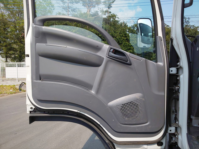 いすゞエルフ散水車小型（2t・3t）[写真26]