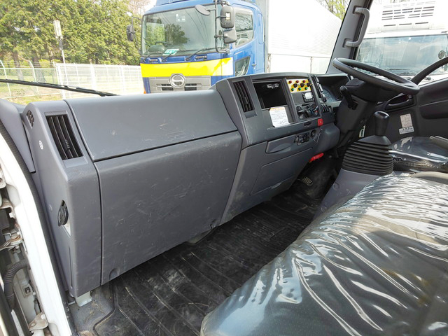 いすゞエルフ散水車小型（2t・3t）[写真31]