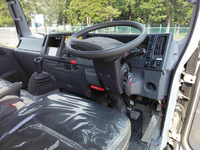 いすゞエルフ散水車小型（2t・3t）[写真32]