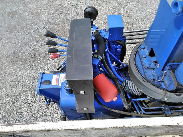 いすゞエルフクレーン4段小型（2t・3t）[写真15]