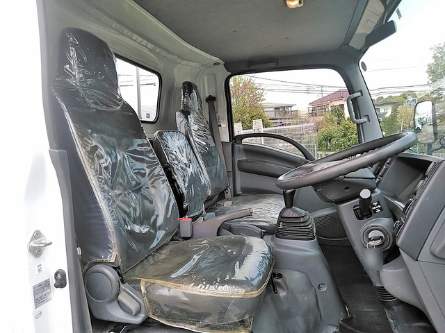 いすゞエルフクレーン4段小型（2t・3t）[写真32]