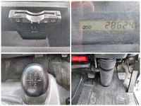 いすゞエルフクレーン4段小型（2t・3t）[写真39]