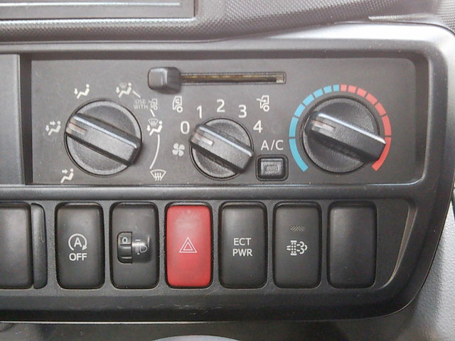 トヨタダイナ平ボディ小型（2t・3t）[写真35]