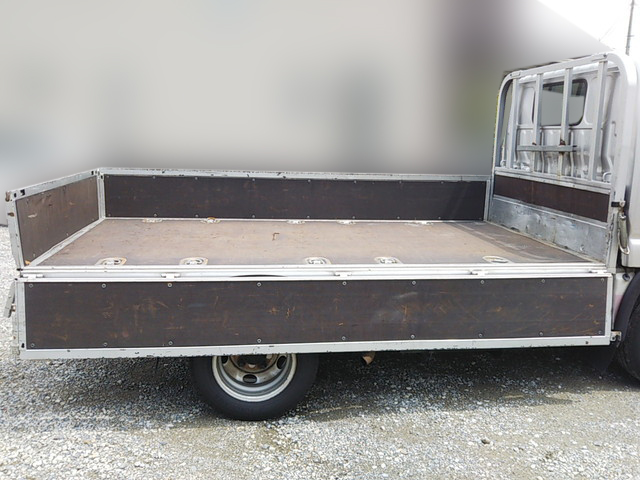 トヨタダイナ平ボディ小型（2t・3t）[写真09]