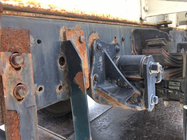 いすゞエルフ散水車小型（2t・3t）[写真21]