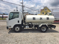 いすゞエルフ散水車小型（2t・3t）[写真05]