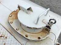 いすゞエルフ散水車小型（2t・3t）[写真09]