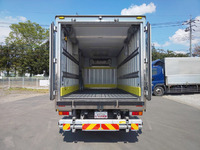 三菱ふそうキャンター冷凍車（冷蔵車）小型（2t・3t）[写真11]