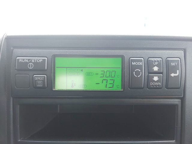 三菱ふそうキャンター冷凍車（冷蔵車）小型（2t・3t）[写真34]