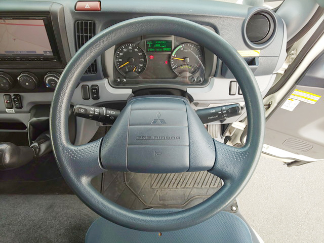 三菱ふそうキャンター冷凍車（冷蔵車）小型（2t・3t）[写真36]