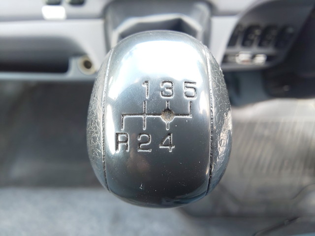 三菱ふそうキャンター冷凍車（冷蔵車）小型（2t・3t）[写真37]