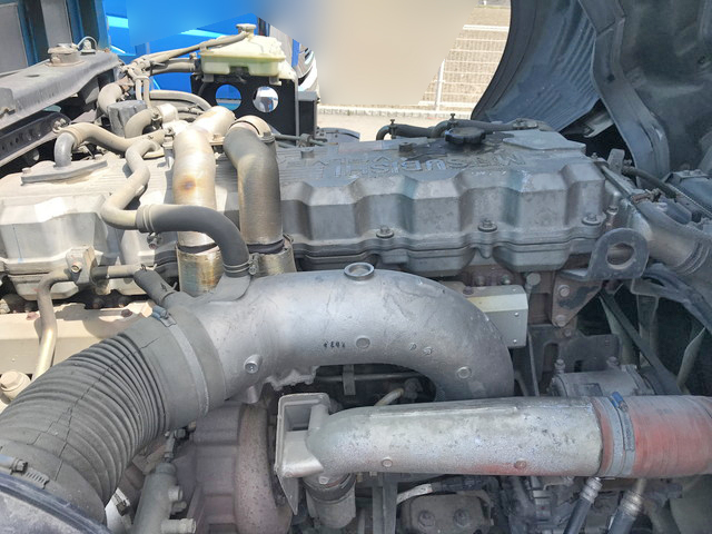 三菱ふそうスーパーグレートアルミブロック大型（10t）[写真21]