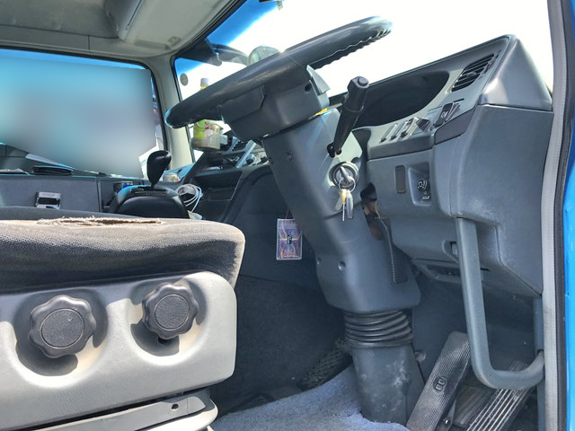 三菱ふそうスーパーグレートアルミブロック大型（10t）[写真22]