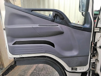 三菱ふそうキャンター冷凍車（冷蔵車）小型（2t・3t）[写真29]