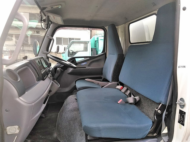 三菱ふそうキャンター冷凍車（冷蔵車）小型（2t・3t）[写真31]