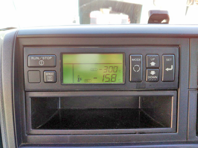 三菱ふそうキャンター冷凍車（冷蔵車）小型（2t・3t）[写真37]