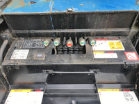 いすゞエルフ高所作業車小型（2t・3t）[写真17]