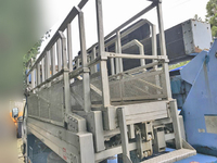 いすゞエルフ高所作業車小型（2t・3t）[写真04]