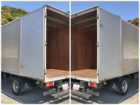 三菱ふそうキャンターアルミバン小型（2t・3t）[写真11]