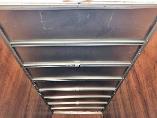 三菱ふそうキャンターアルミバン小型（2t・3t）[写真15]