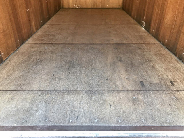 三菱ふそうキャンターアルミバン小型（2t・3t）[写真16]