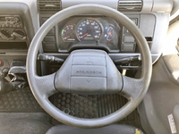 三菱ふそうキャンターアルミバン小型（2t・3t）[写真35]